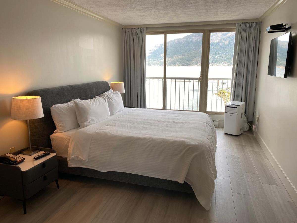 Oceanfront Suites At Cowichan Bay Eksteriør bilde