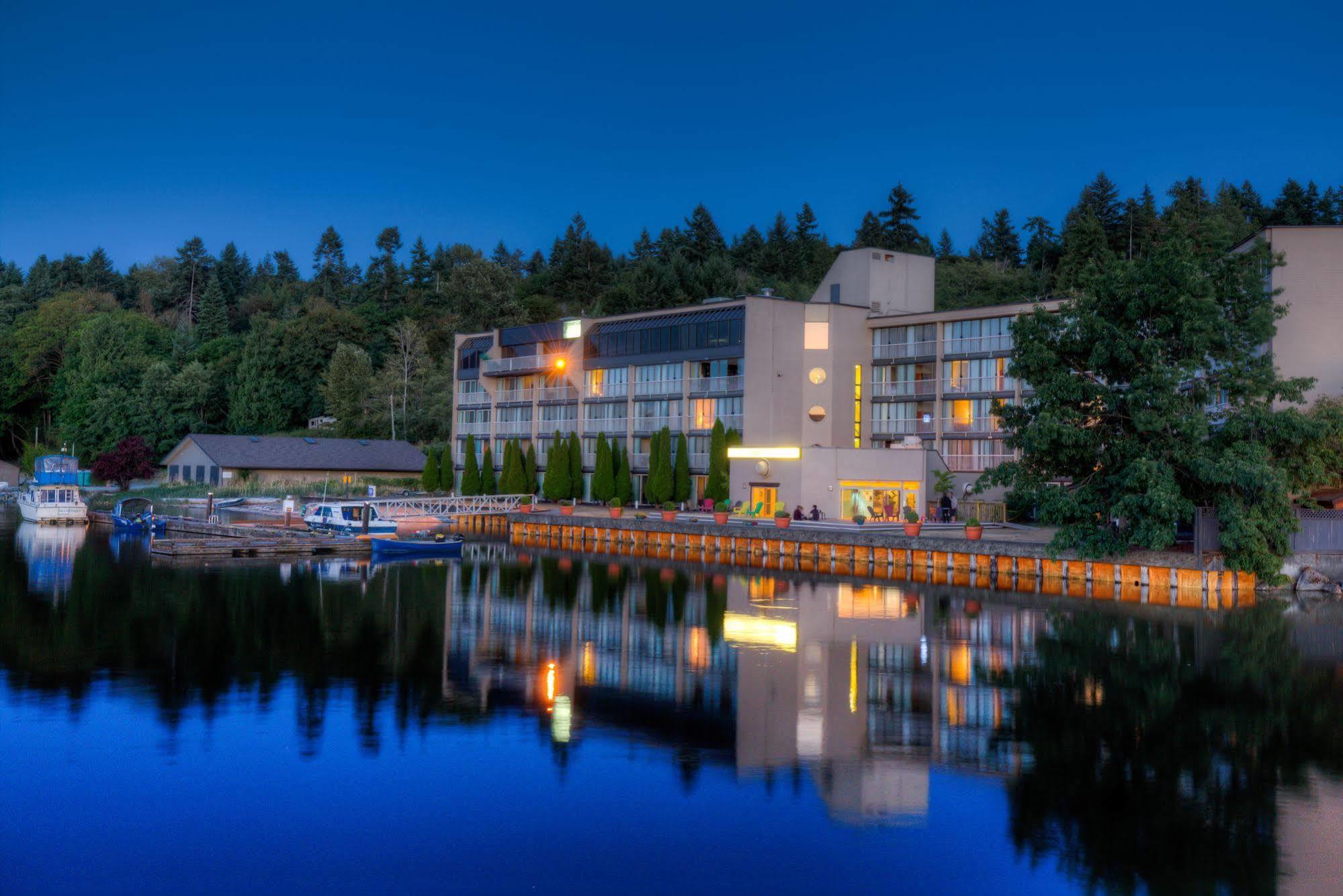 Oceanfront Suites At Cowichan Bay Eksteriør bilde